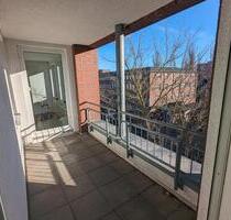 Helle, zentrale und ruhige 2-Zimmerwohnung mit Balkon - Magdeburg Diesdorf