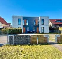 Exklusive Doppelhaushälfte in ruhiger Lage mit Gartenteil - Hohen Neuendorf Borgsdorf