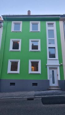 Foto - Hochwertig-sanierte 2Zi Wohnung DG - mit Küche !