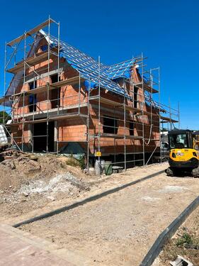 Foto - Rohbau Haus - 180.000,00&nbsp;EUR Kaufpreis, ca.&nbsp; 227,00&nbsp;m&sup2;