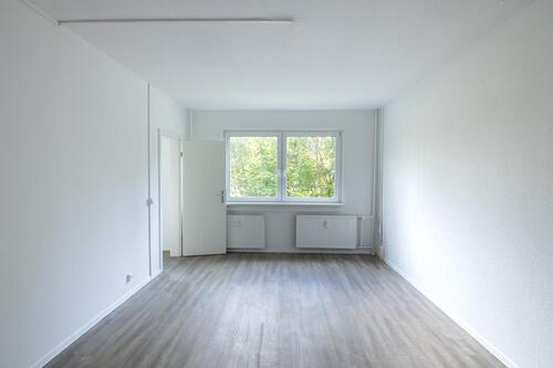Foto - Helle 3-Zimmer-Wohnung mit Balkon in Schwerin