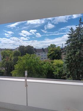 Foto - Excl.3-Zi.-Whg mit gr.Balk.u gr. Loggia u. Garage in HA Loxbaum