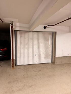 Foto - Tiefgaragenstellplatz abschließbar zu vermieten
