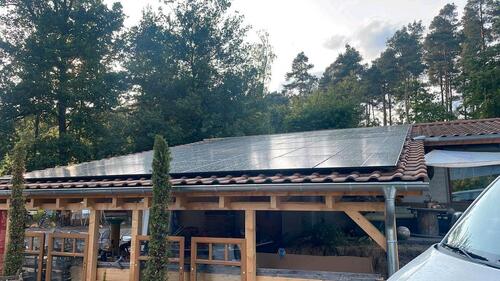 Foto - Stilvoller Bungalow in ruhiger Waldrandlage Pool Carport Garage