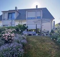 Gepflegte Doppelhaushälfte in idyllischer Lage UttenreuthWeiher