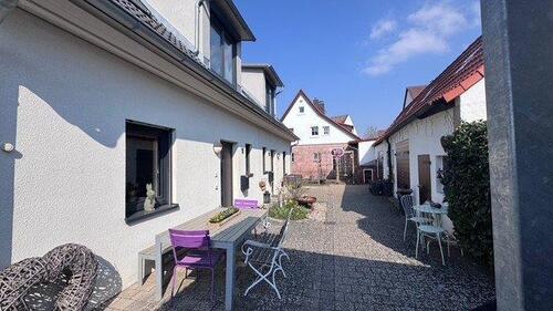 Foto - 7 Zimmer Doppelhaushälfte in Uttenreuth