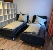 möblierte Wohnung sofort frei, bis zu 4 Personen, auch Monteur Wohnung möglich - Chemnitz Bernsdorf