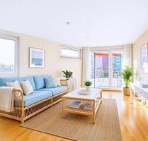 4. OG mit Sonnenbalkon, Aufzug und EBK, 2. Zimmer möglich - Berlin Pankow