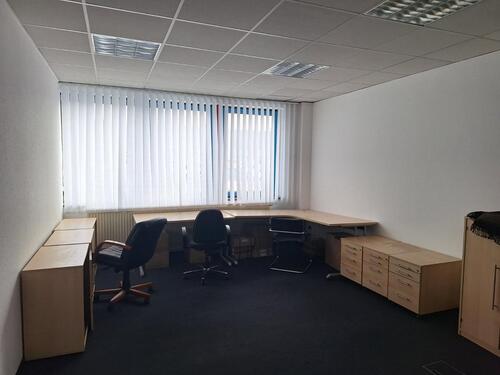 Foto - Einzel Büroraum 25qm zu vermieten ggü. Backwerk in Welkers
