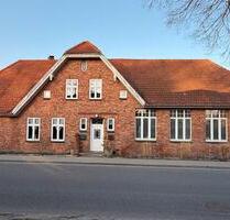 Zum Verkauf steht ein großes Haus- Mehrfamilienhaus- Nähe Ostsee - Marlow