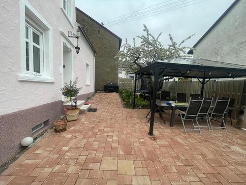 Foto - 8 Zimmer Bauernhaus, Landhaus zum Kaufen in Schmelz