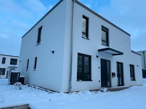 Foto - Ersteinzug: A+ Haus mit Einliegerwohnung