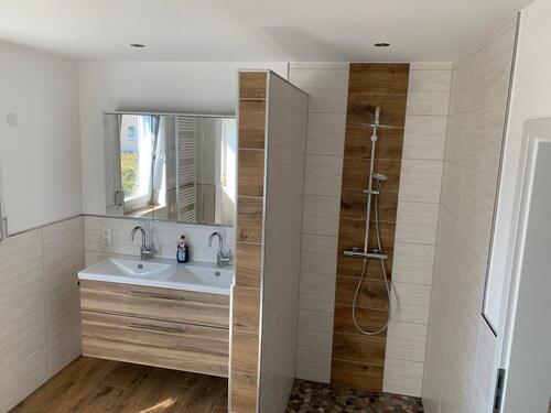 Foto - Moderne schöne Wohnung 5 Zimmern Südbalkon Schwarzenfeld