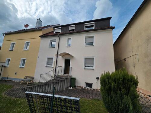 Foto - 5 Zimmer Reihenhaus zum Kaufen in Neukirchen bei Sulzbach-Rosenberg