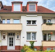 2-Zimmer in Lokstedt - ruhig, hell, Südwest Balkon und Potenzial - Hamburg Eppendorf