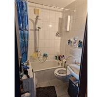 2 Zimmer mit Balkon Südseite - 650,00 EUR Kaltmiete, in Bad Lippspringe (PLZ: 33175)