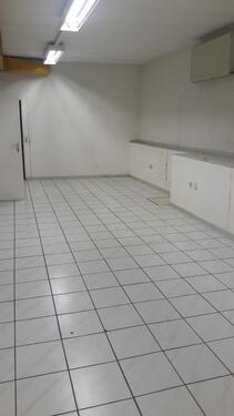 Foto - Großzügige Lagerhalle im Zentrum von SchwalbachSaar zu vermieten