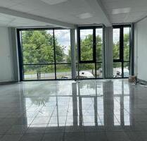 Zentrale Bürofläche mit 5 Einbüros Küche Toiletten - Wesel Bislich