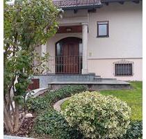 Solide Substanz trifft Potenzial: Ihr Familiennest in Bestlage - Wertingen