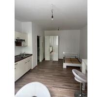 Voll möbl. Apartment - Rollstuhlfahrer geeignet - in der City von Erlangen zu vermieten