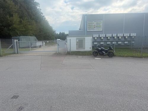 Foto - Großraum Garage - 400,00 EUR Miete,