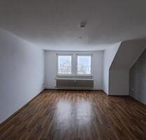 Anfragen NUR per Email. Große 3-Zi Wohnung im 4.OG in Bremerhaven-Wulsdorf. Garten-mitnutzung. Garage oder Stellplatz. Weserstraße 118 Anfragen NUR per Email. Große 3-Zi Wohnung im 4.OG in Bremerhaven-Wulsdorf. Garten-mitnutzung. Garage oder Stellplatz. Weserstraße 118