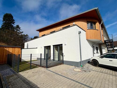 Foto - Erstbezug, Helle 3,5 Zimmer Wohnung, 104 qm, Terrasse, Stellplatz