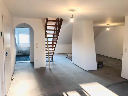 Foto - Sanierte Dachgeschosswohnung mit 115qm Wohn- u. Nutzfläche