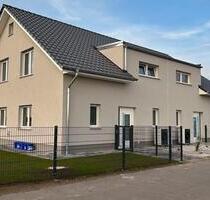 Neubau Doppelhaushälfte mit gehobener Innenausstattung - Leiferde