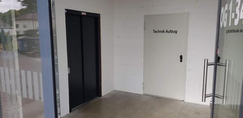 Foto - LAGERFLÄCHEN IN BERLIN BIESDORF