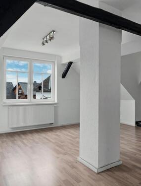 Foto - 8 Zimmer Mehrfamilienhaus, Wohnhaus in Katzenelnbogen