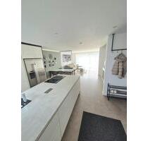 Neuwertiges und modernes Reihenmittelhaus in ruhiger Wohnlage - Walddorfhäslach