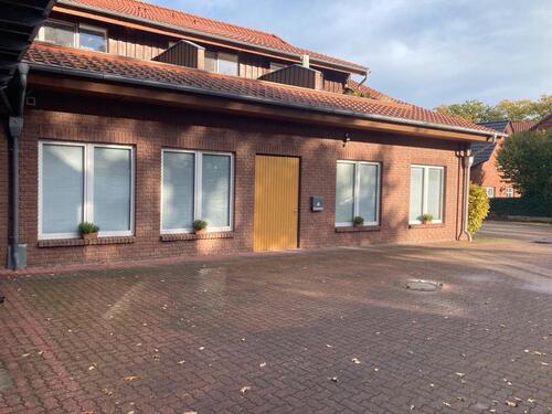 Foto - Helle Büroräume mit WC in BurgdorfOtze