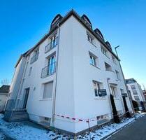 Helle 3-Zimmer-Neubauwohnung mit Terrasse, moderner Einbauküche & Pkw-Stellplatz - Sindelfingen