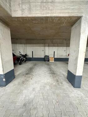 Foto - Tiefgaragen Stellplatz - 70,00&nbsp;EUR Miete,