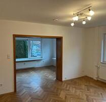 Niestetal - 5-Zimmer-Wohnung mit Einbauküche - 94 qm