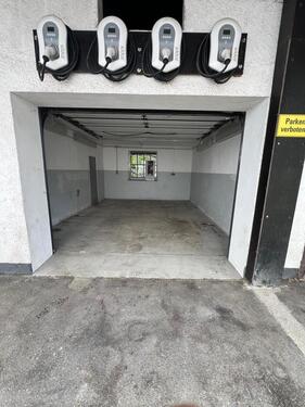 Foto - Werkstatt, Garage, Lagerraum mit Stellplätzen zu vermieten