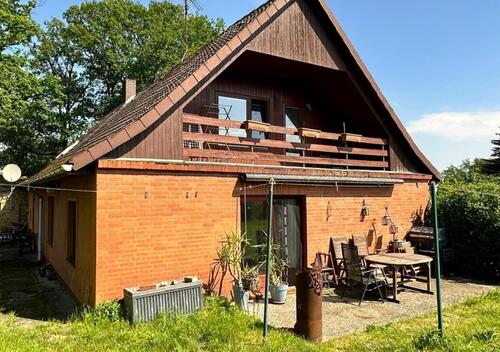Foto - Idyllisches Einfamilienhaus mit großem Garten