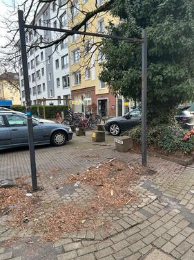 Foto - Stellplatz für MotorradRollerSmart 50735 KölnRiehl vor der Post