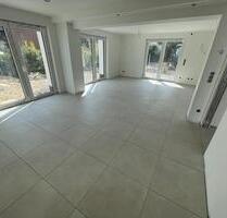 Hochwertige 4 Zimmer Maisonette-Wohnung mit Garten (Doppelhaushälfte) - Mettmann