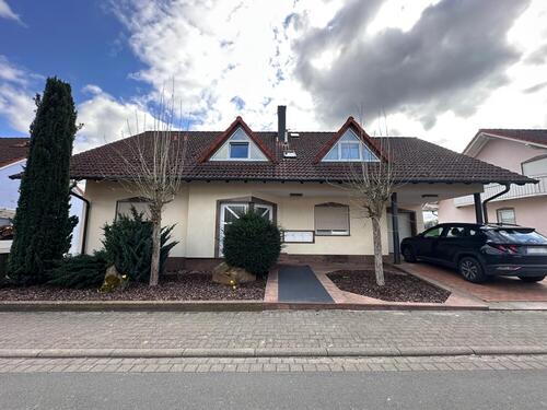 Foto - Wunderschöne 3-Zi.-Erdgeschosswohnung mit Balkon und herrlicher Aussicht ins Grüne!