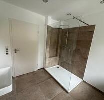 Erstbezug neu sanierte Erdgeschosswohnung + Garage + Garten(Zier) - Enger