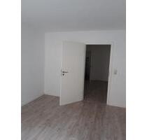 Helle freundliche 3 - Raumwohnung m. Tageslichtbad! - Aschersleben