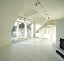 Großzügige Dachgeschosswohnung, direkt am Königsforst - Köln Kalk