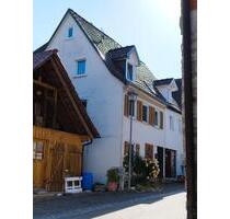 Doppelhaushälfte - 73.000,00&nbsp;EUR Kaufpreis, ca.&nbsp; 80,00&nbsp;m&sup2; in Forchtenberg (PLZ: 74670)
