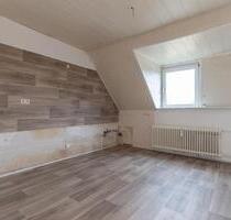 Ca. 51 m² große 2-Zimmer-Dachgeschosswohnung mit Tageslichtbad in Hagen-Eilpe