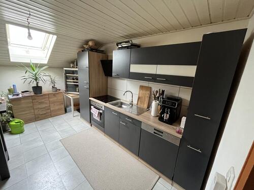 Foto - Sonnige 3-Zimmer Dachgeschosswohnung in ländlicher Umgebung