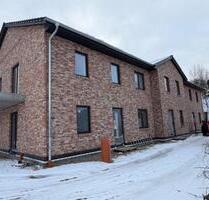 3 Zimmer Wohnung in Dörpling - 1.100,00&nbsp;EUR Kaltmiete, ca.&nbsp; 92,00&nbsp;m&sup2; in Pahlen (PLZ: 25794)