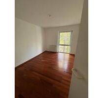 3-Zimmer-Maisonette-Wohnung in Berlin mit Balkon – hell und ruhig