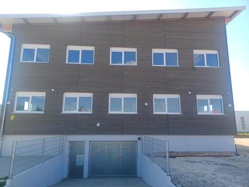 Foto - Tiefgaragenstellplatz - 75,00 EUR Miete,